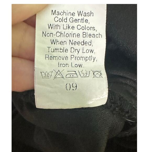 Black ribbed pull on skirt size Large - Picture 5 of 13